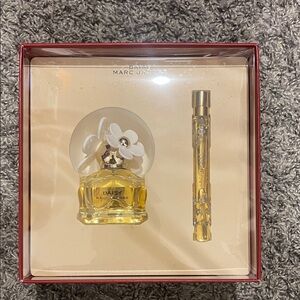 Marc Jacobs Daisy Fragrance Set - Gold and White